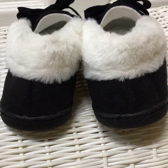 BLACK & WHT FUR INDOOR/OUT SLIPPERS S 6/7 - Picture 5 of 9